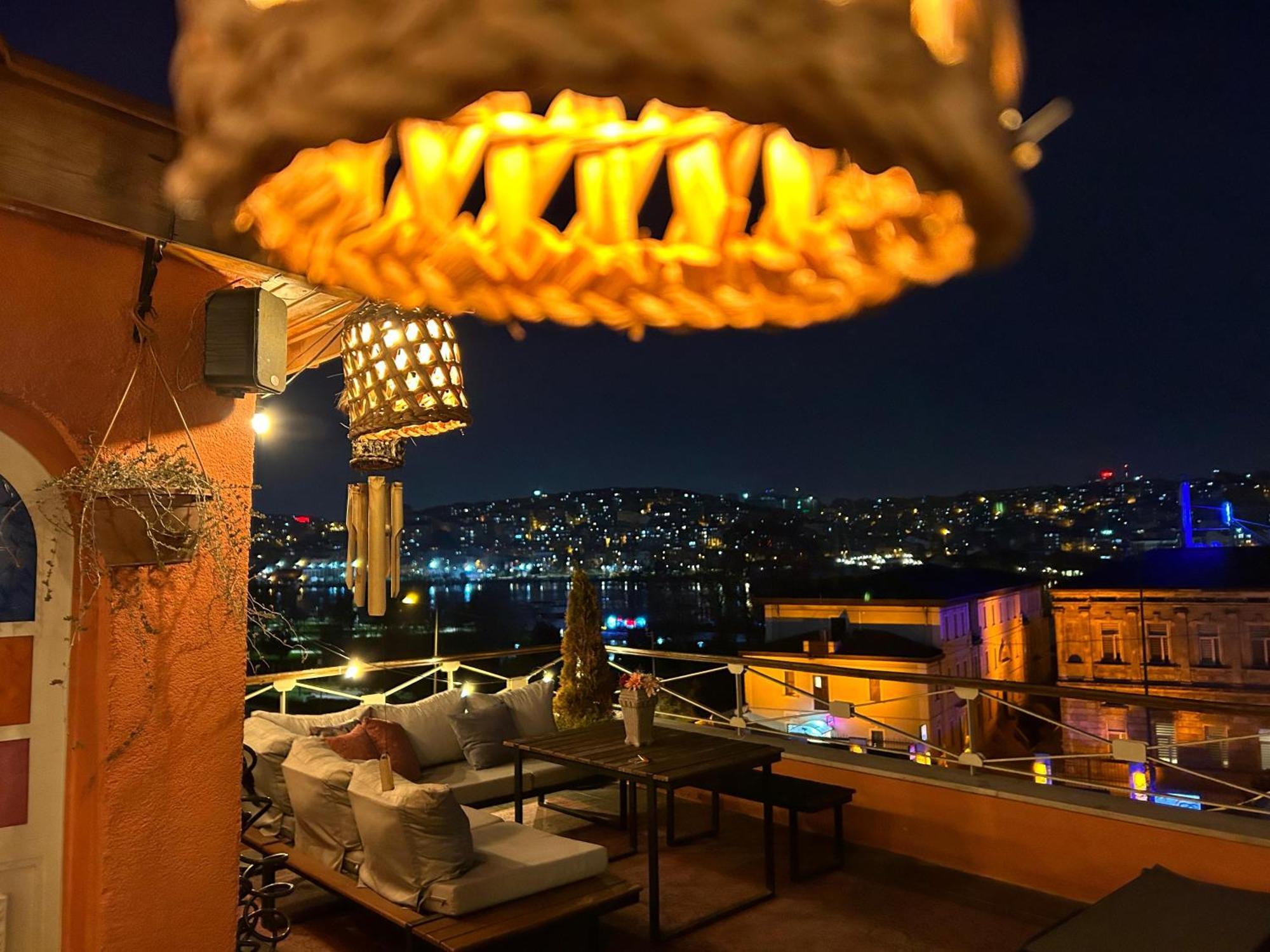 Waterfront Apartment By The Tram - Terrace With Dome & Golden Horn View In Fatih Stambuł Zewnętrze zdjęcie