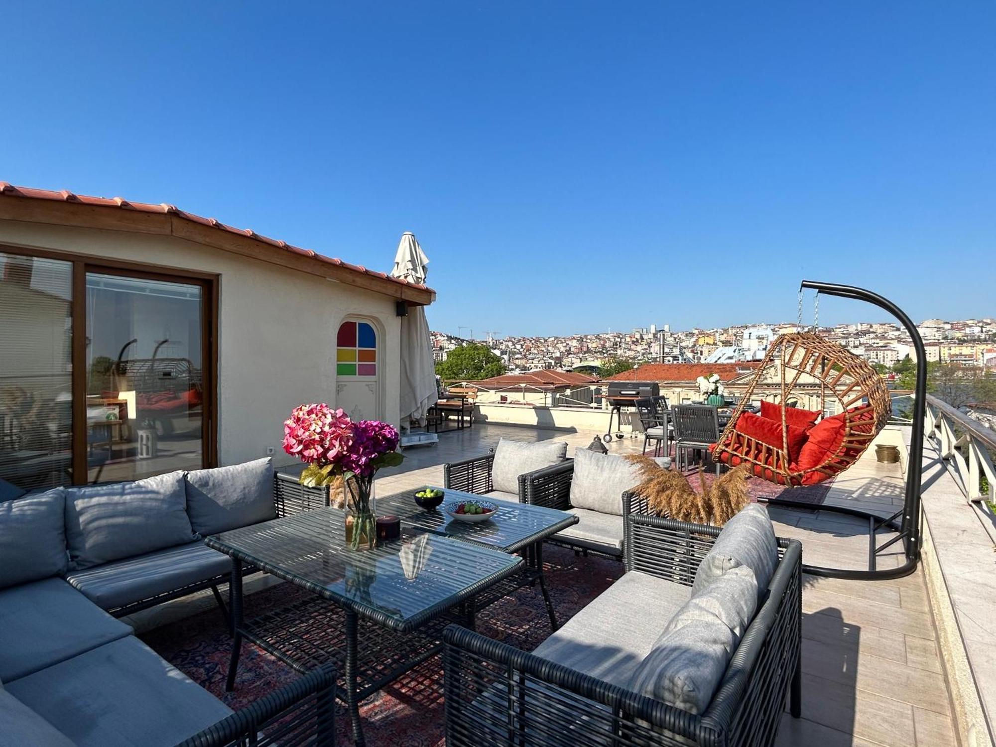 Waterfront Apartment By The Tram - Terrace With Dome & Golden Horn View In Fatih Stambuł Zewnętrze zdjęcie